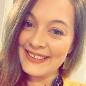 Meet your Posher, Cassandra